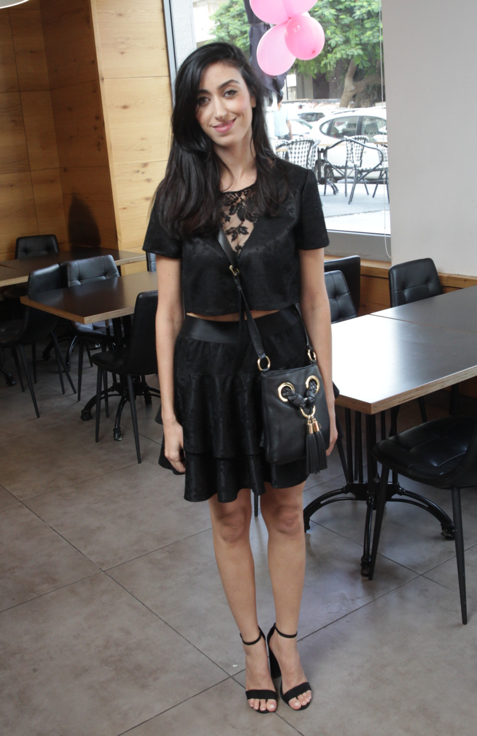 אבל עם חיוך על הפנים