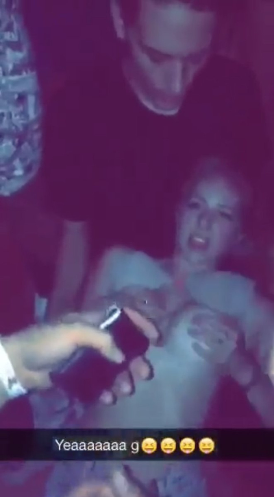 רגע, מה? מתוך הסרטון המפליל של ג'י איזי (טוויטר)