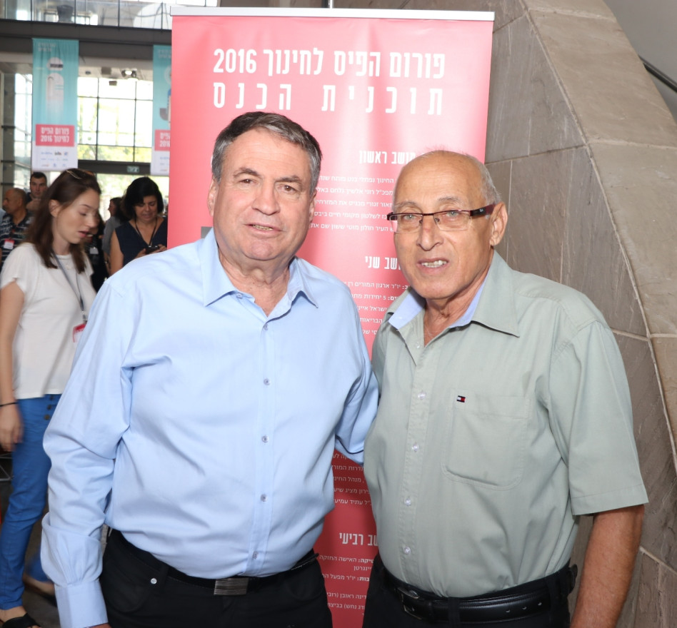 מוטי ששון ועוזי דיין (צילום: איקי מימון)