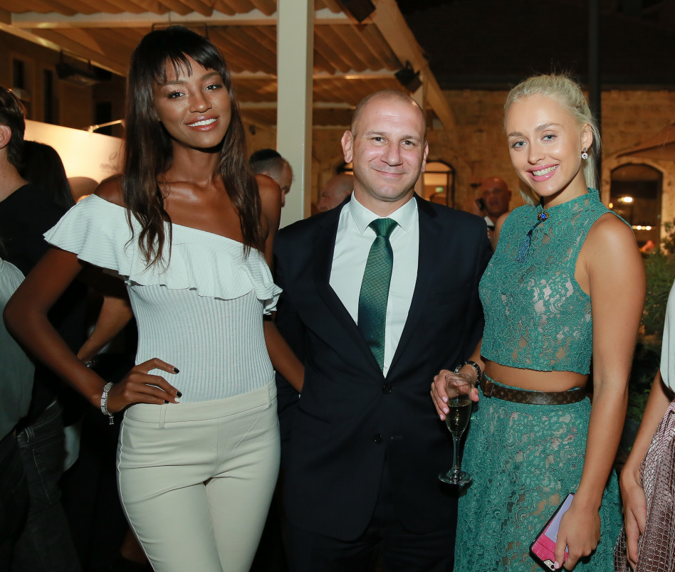 פאן גם בג'רוזלם! לי לוי עם בועז דורפמן וטיטי איינאו (צילום: ארנון בוסאני)