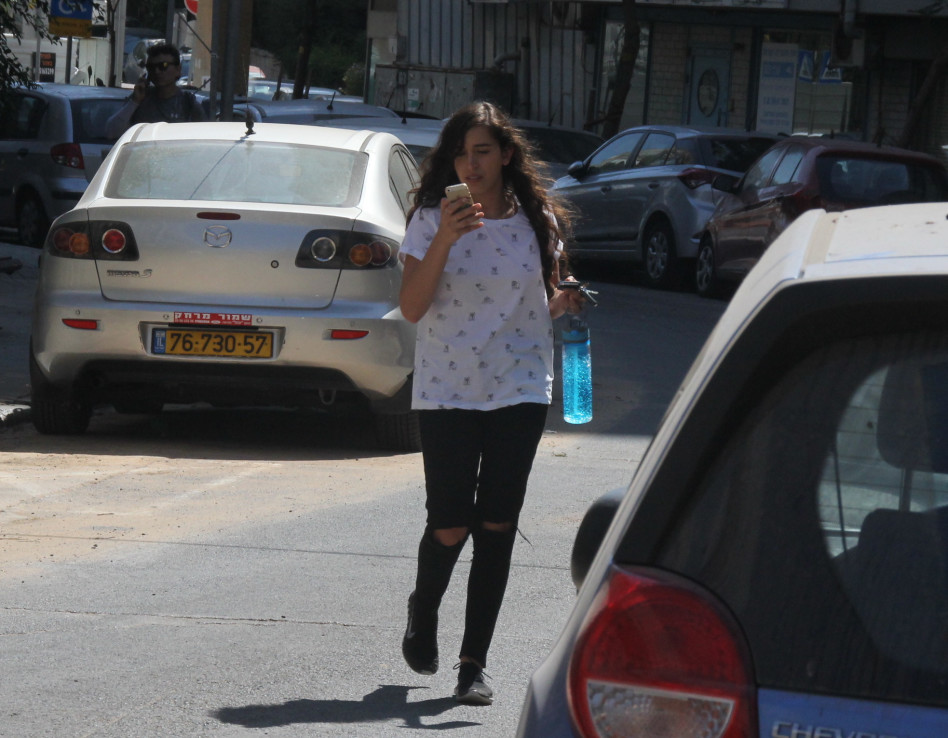 מתעדכנת בקבוצת הווטסאפ של המשפחה? משי קלינשטיין (צילום: ניר פקין)