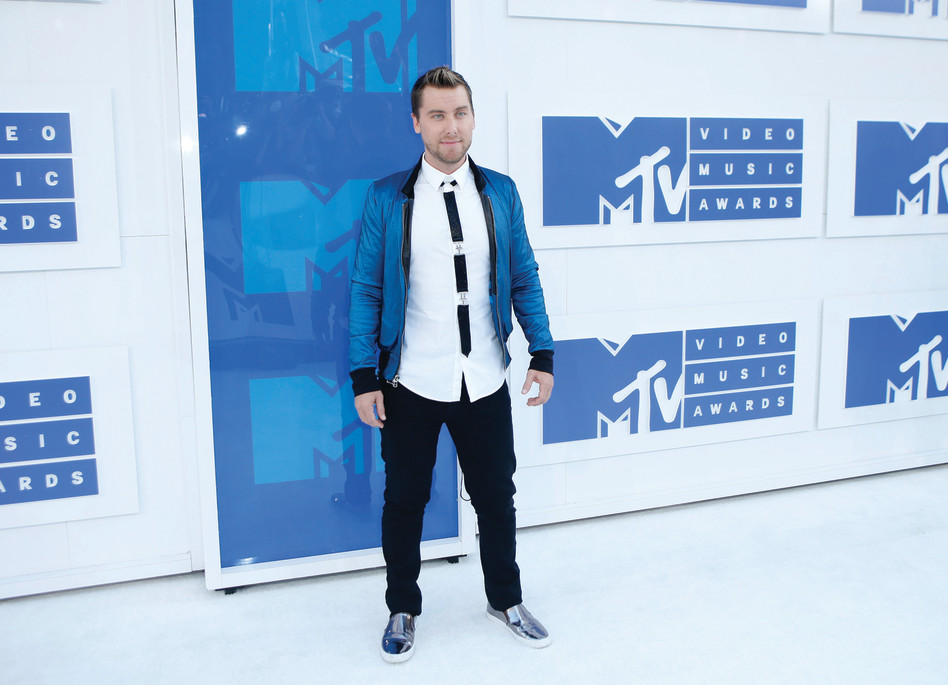 לאנס בס (רויטרס)