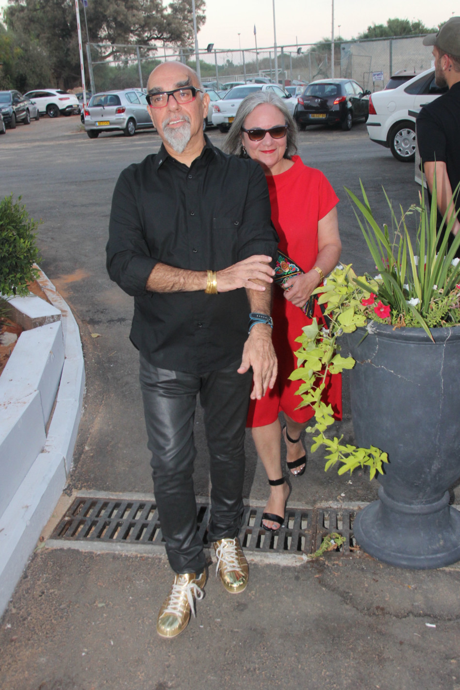 היי מיסטר די ג'יי. אהרוני