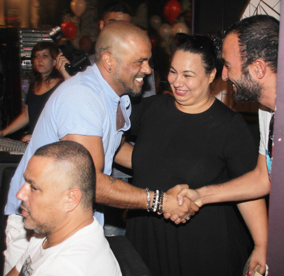 נעים מאוד. גולן מכיר את בן הזוג של אמירה בוזגלו