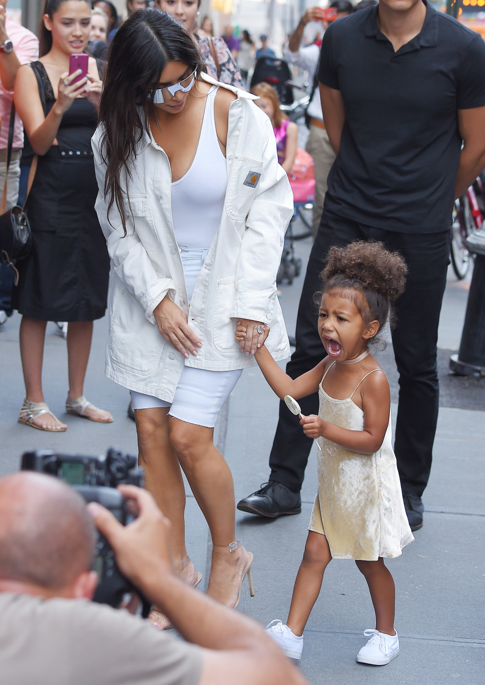 לא לצלם!!! (צילום: ספלאש)