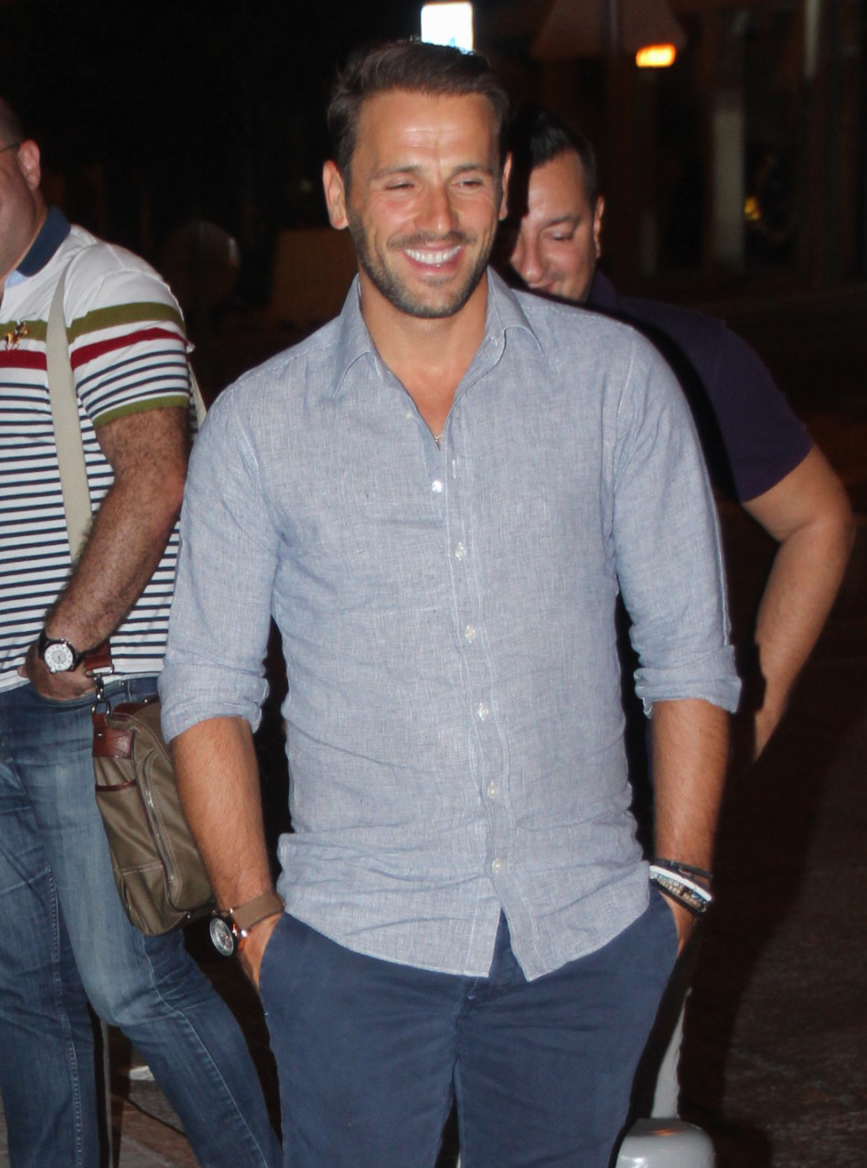 יאסו. ניקוס ורטיס