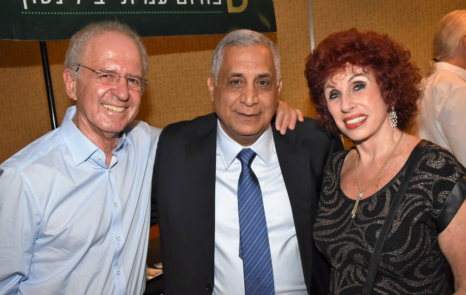 תמי רוה, פיני כהן ויהודה רוה (צילום: אביב חופי)