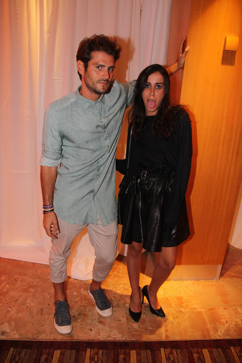 אבישג נגר ואדריאנו חאובל צמאים או משהו