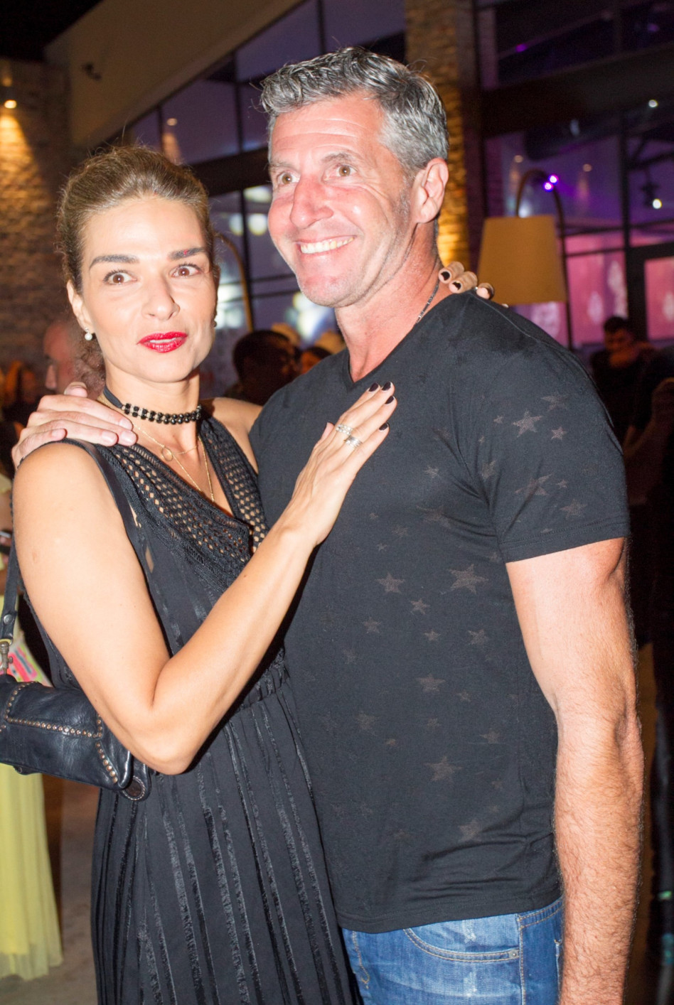 תיאמו את הבגדים. אורנה דץ ואהרון רוזה