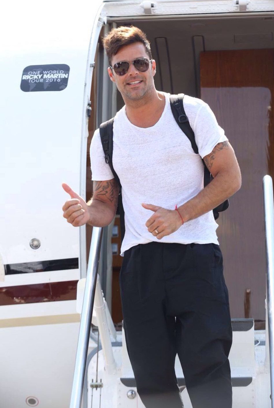 הולה. ריקי מרטין בנתב"ג