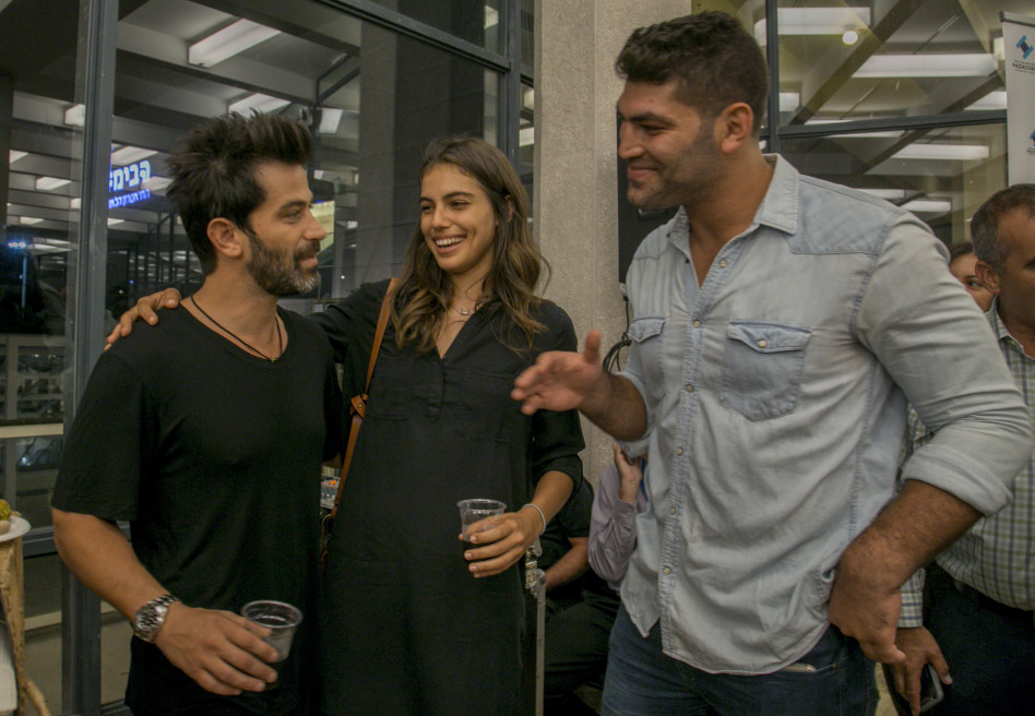 פאן מאחורי הקלעים. אורי ששון עם יהודה לוי ושלומי מלכה (צילום: אסף שילה, אבי חיון)