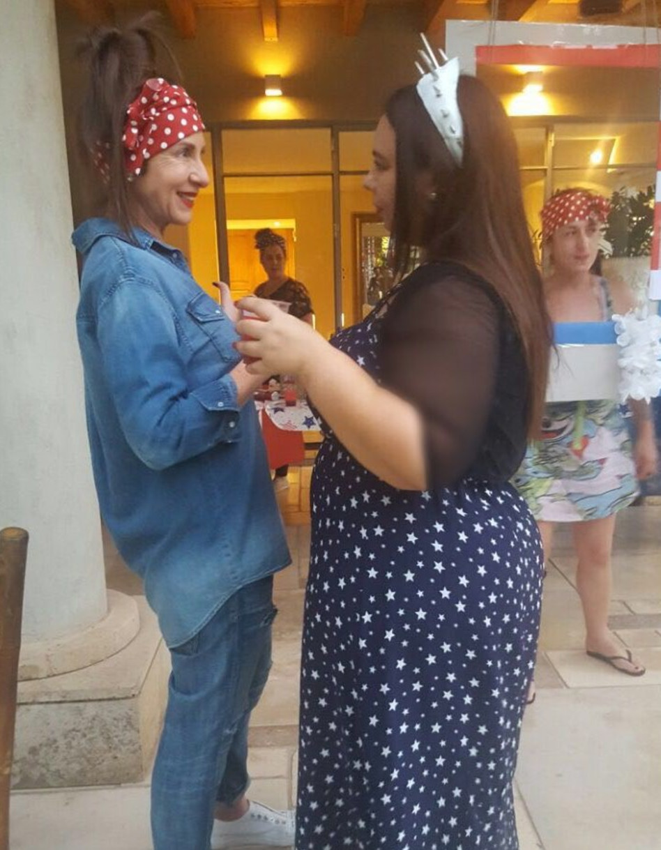 הכל בשבילי? אמירה בוזגלו עם לאה שנירר (יח"צ)