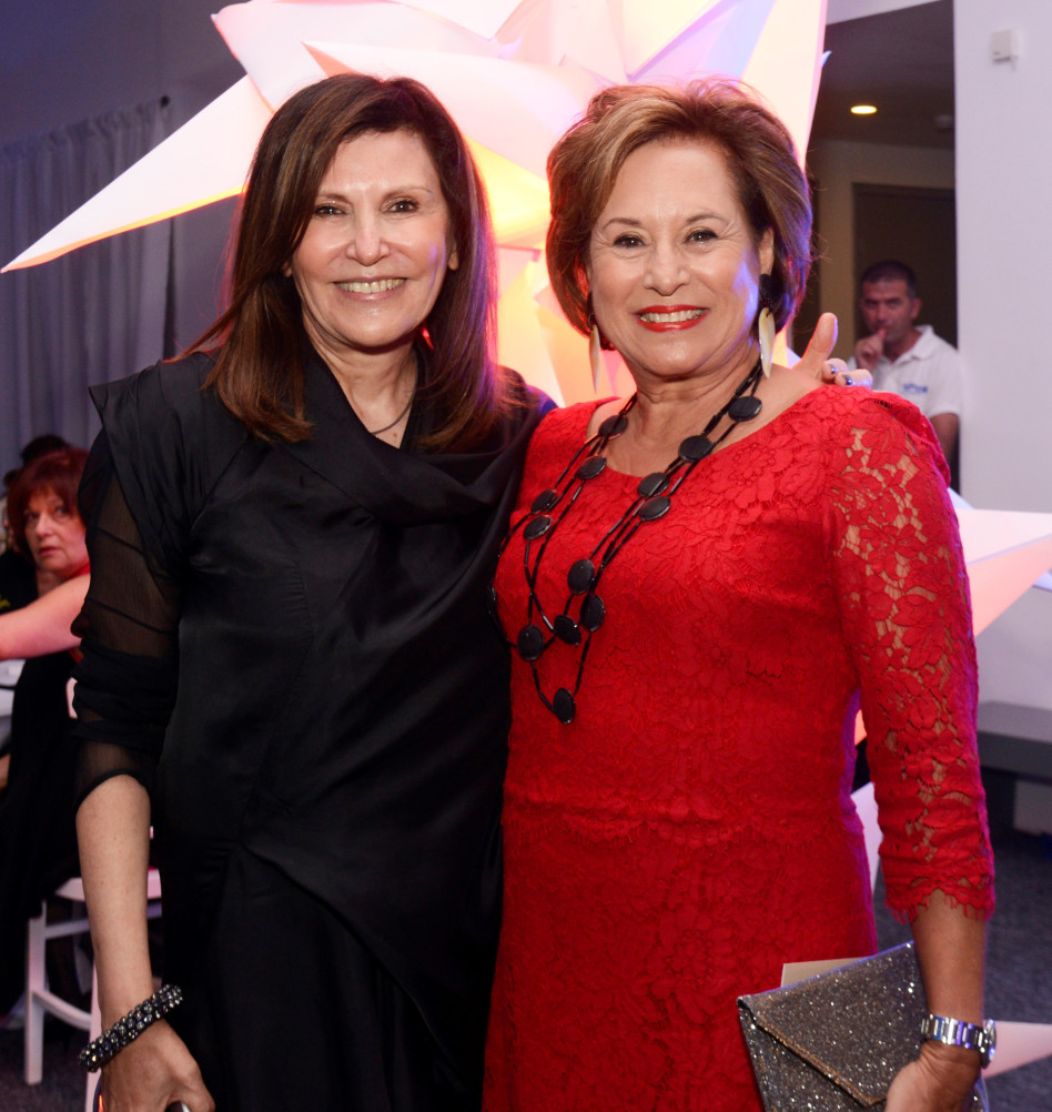 נאוה ברק ורחל ינאי (צילום: עופרית בן מנחם ופטר לני)