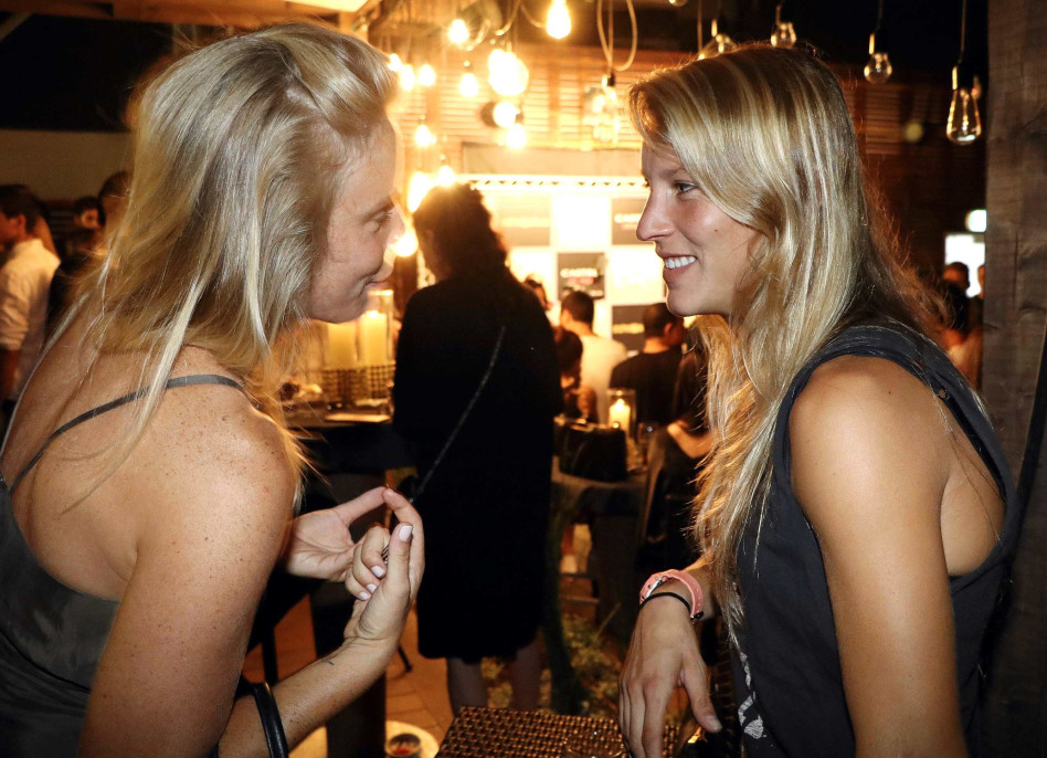 קצת פחות. עולה לך, מונדה?