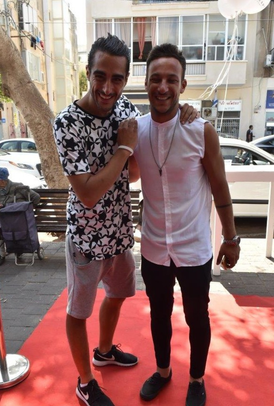 רק אושר ועושר. הצרפתים עושים אירועים