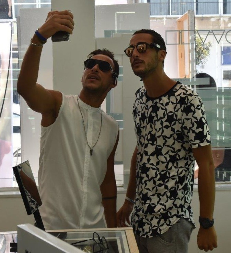 הכי סלפיש. אלכס וג'וזי