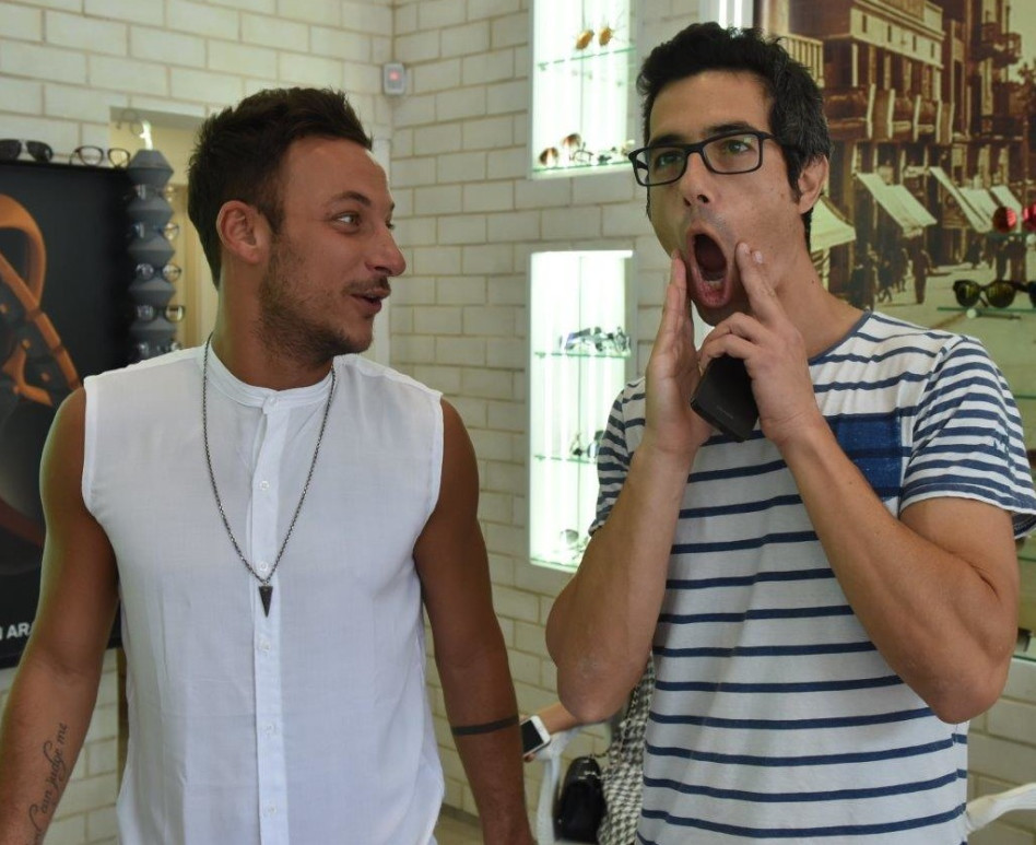 "אחי, מה קורה לך?". ג'וזי מבולבל