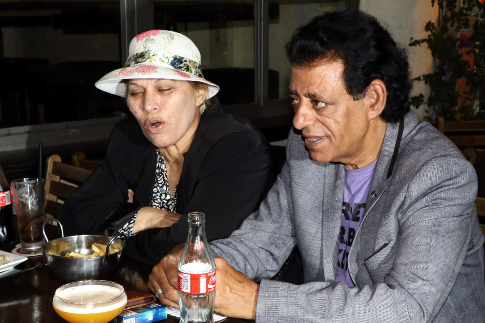 "שימי, זה טעים לפחות כמו שפתיך הענוגות"