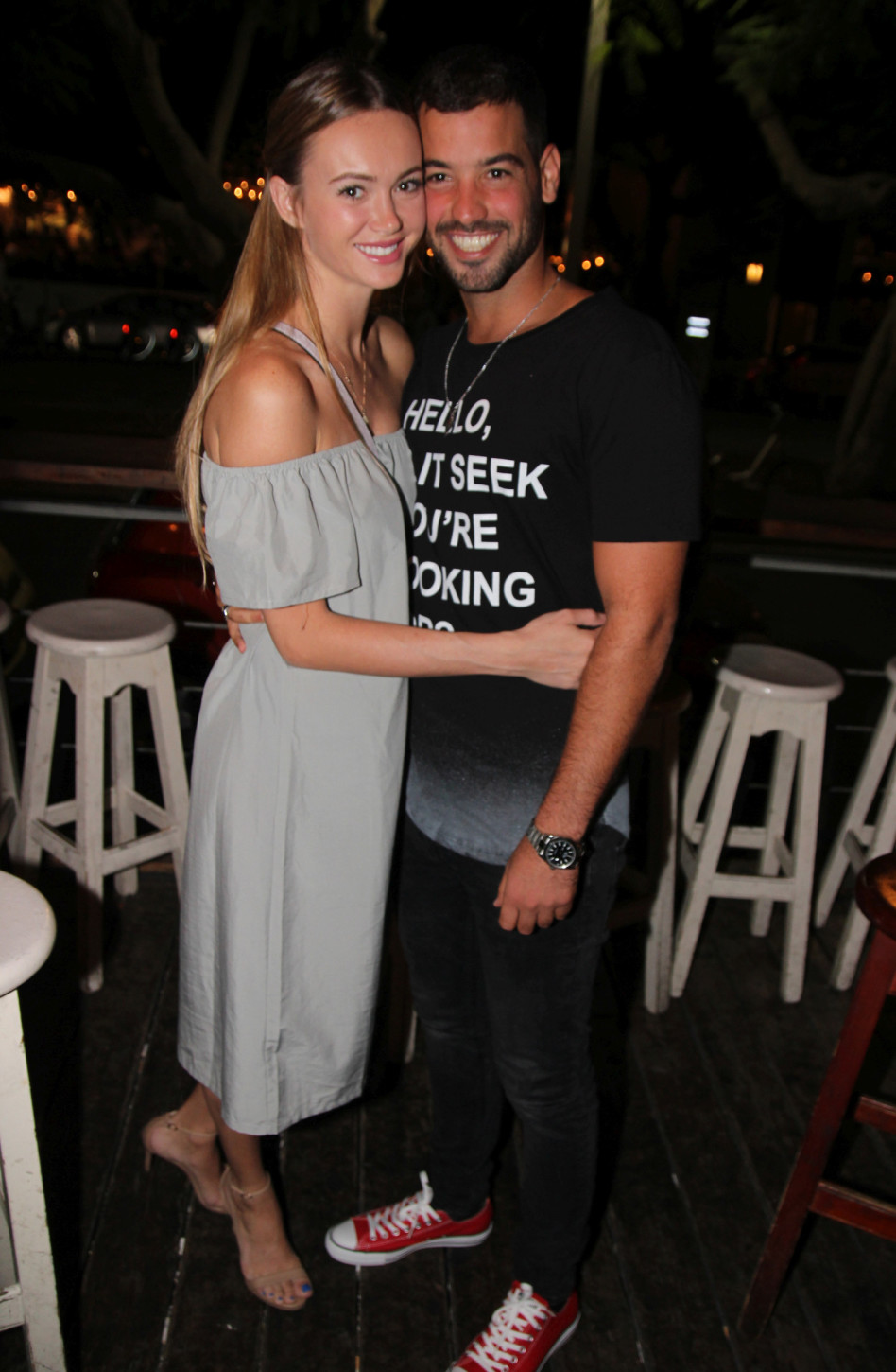 מאוד. עמרי וקסיה מדגמנים אהבה