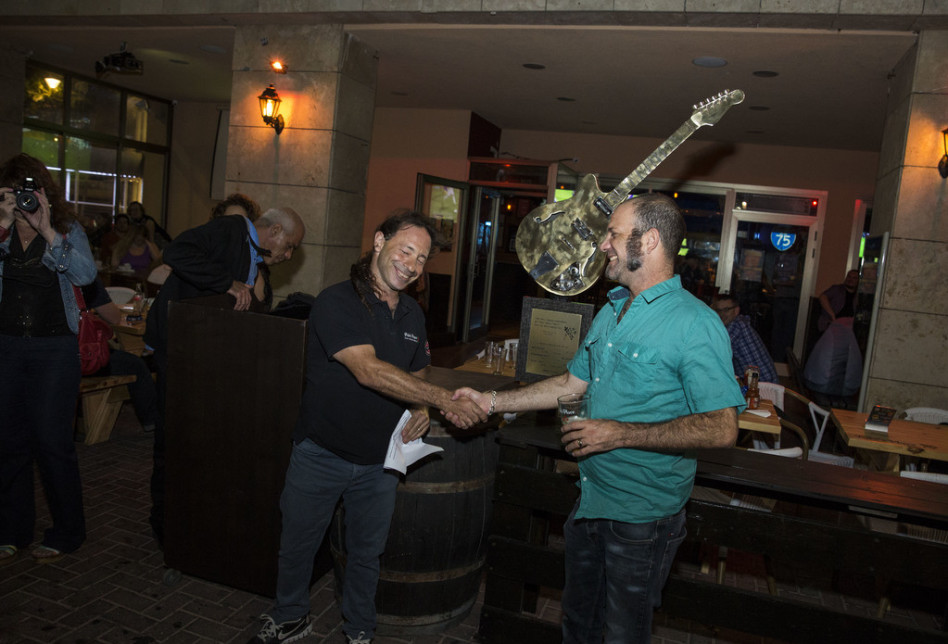 שאנן סטריט לוחץ!