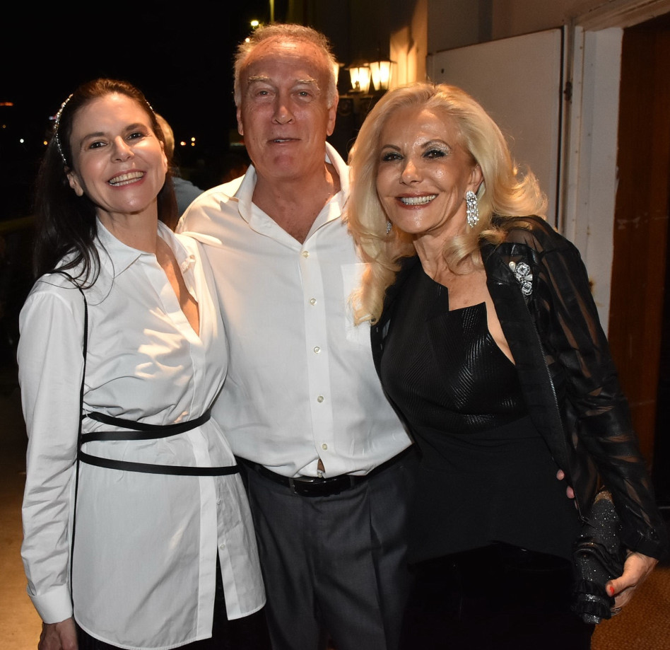 יהודית ואבי טיומקין עם עפרה שטראוס