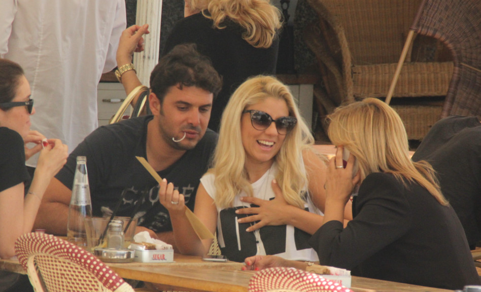 כן, זאת התעודה שלה