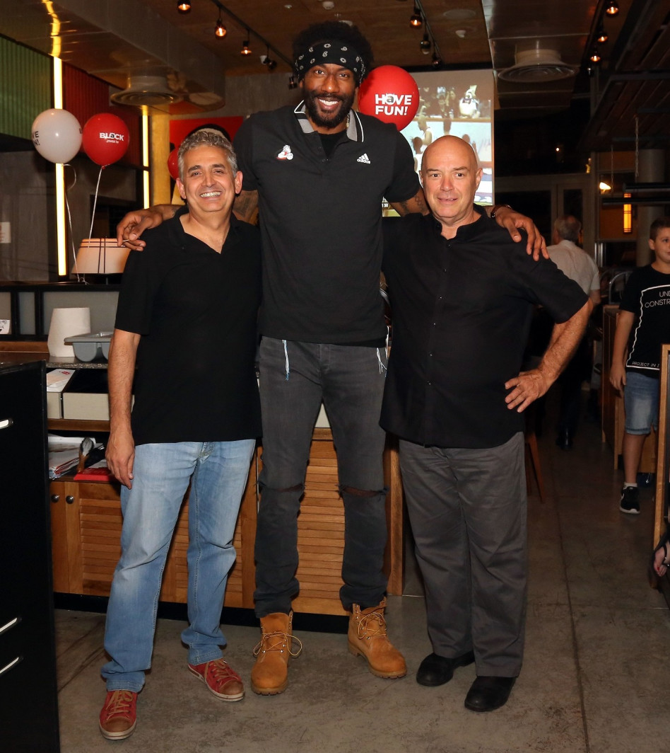 צחי בוקששתר, אמארה סטודמאייר ואיציק אדרי (צילום: ששון תירם)