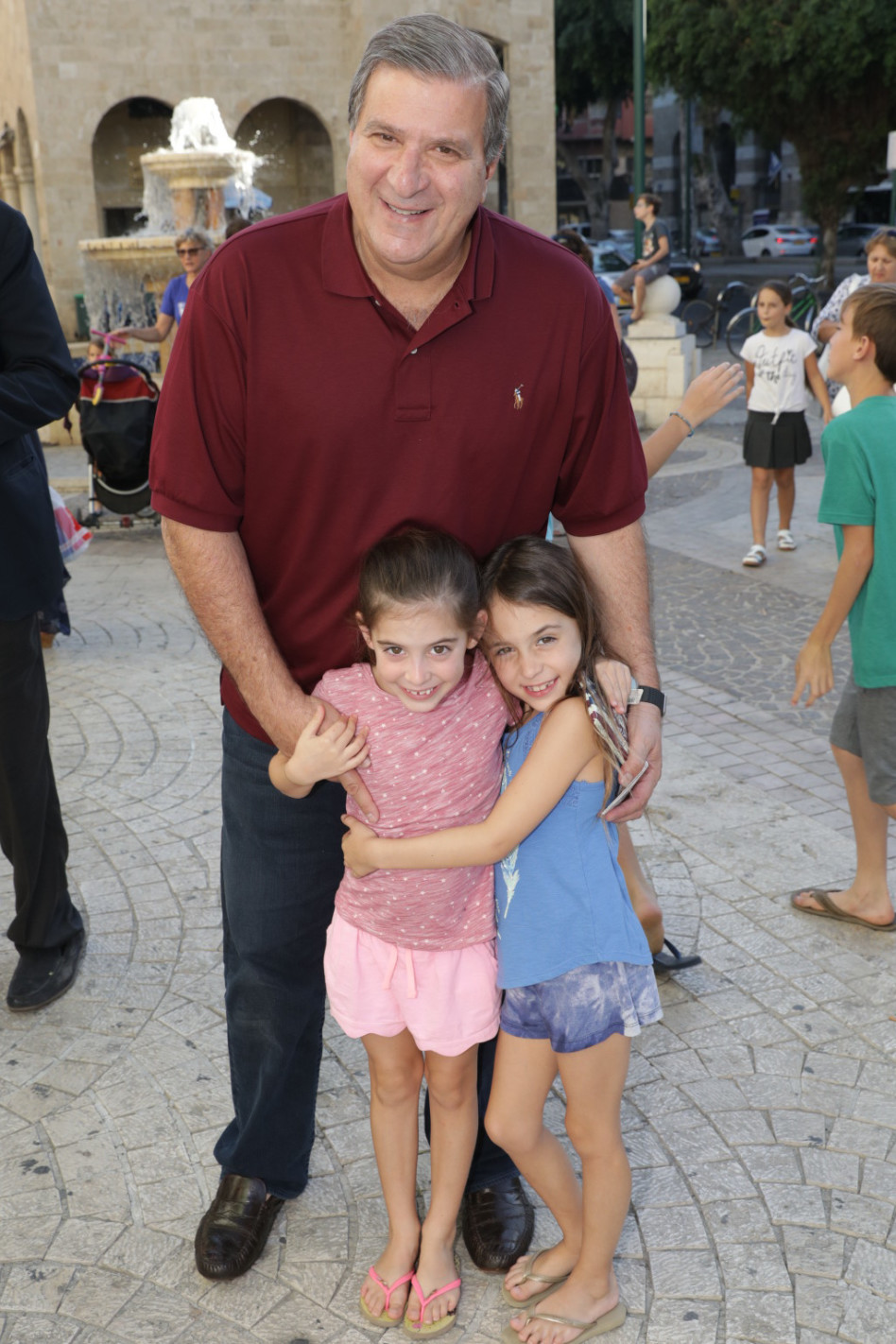 אודי רקנאטי ונכדותיו 