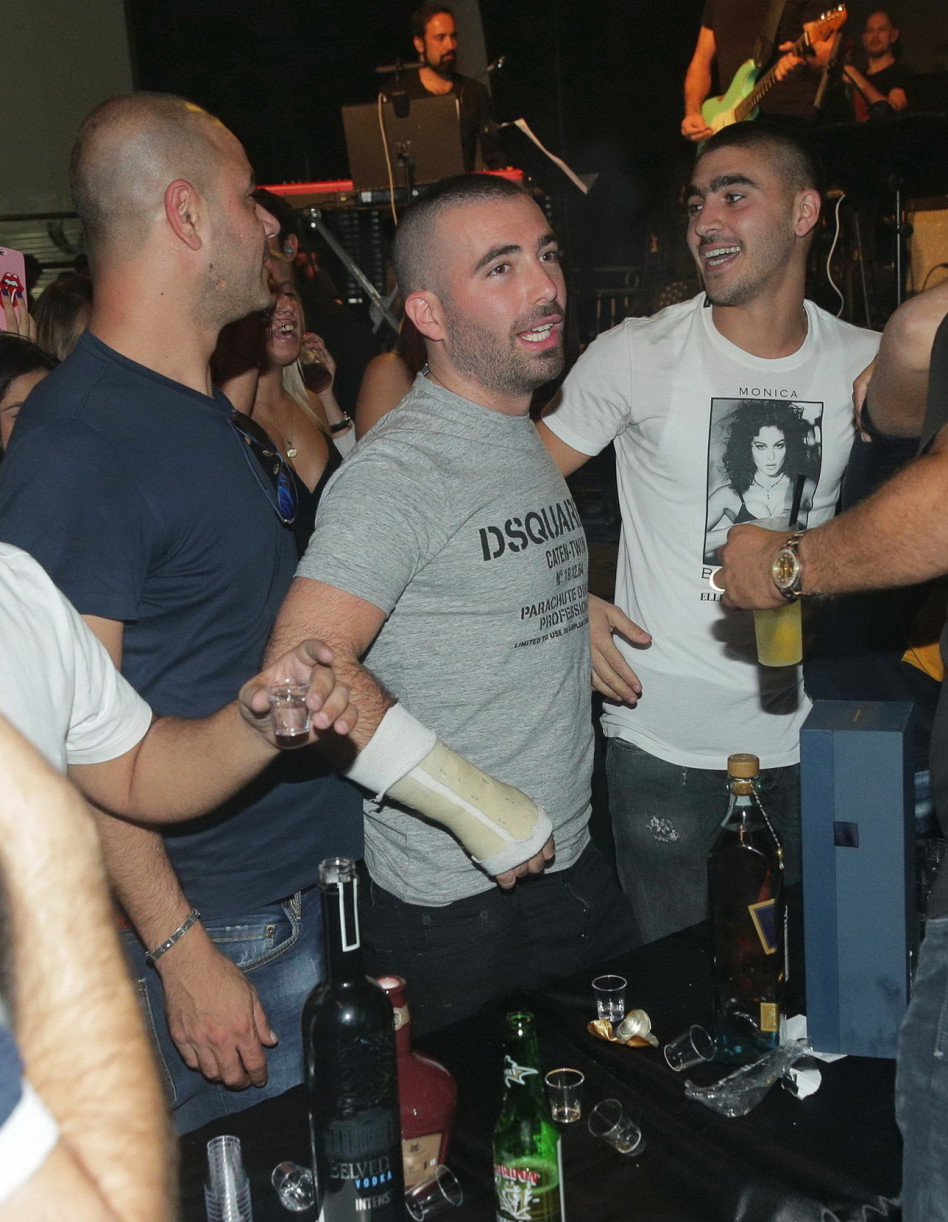 איטס מיי פארטי! עומר אדם בהופעה של נרקיס (צילום: שוקה כהן)