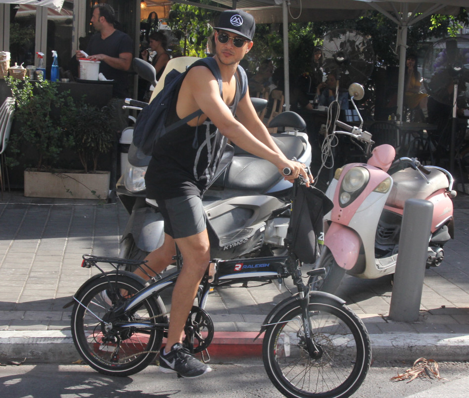 שיר השרירים