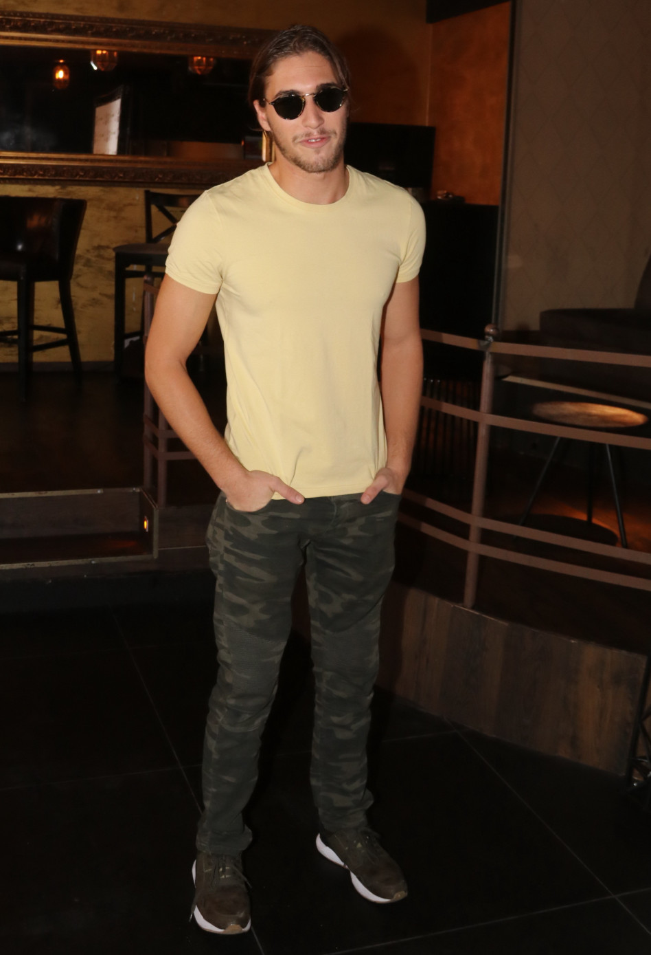 עומר דרור עושה משה אופניק