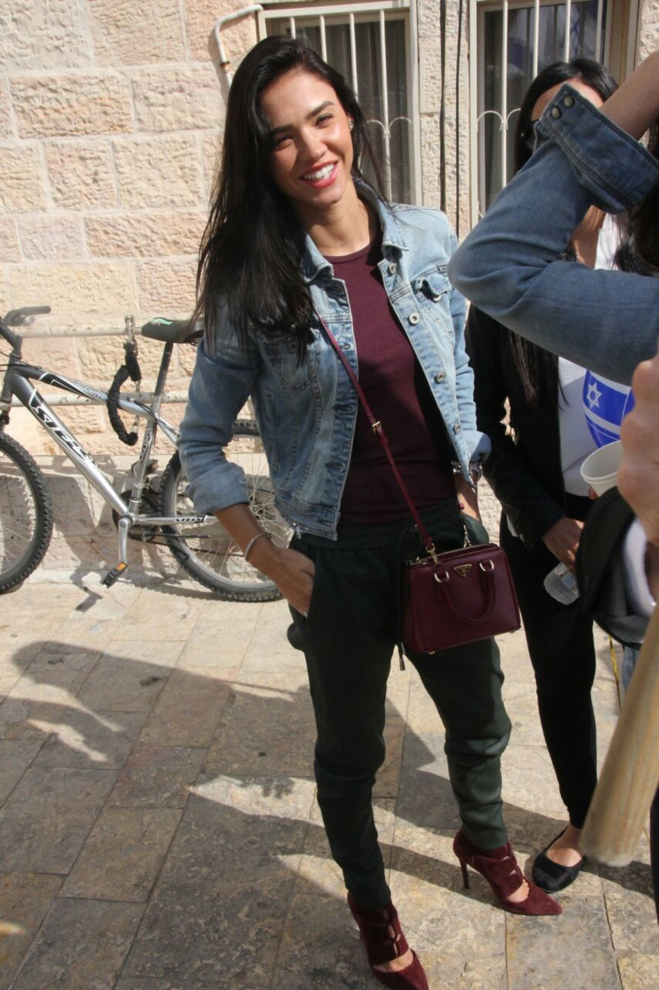 חיוכים. רודינה