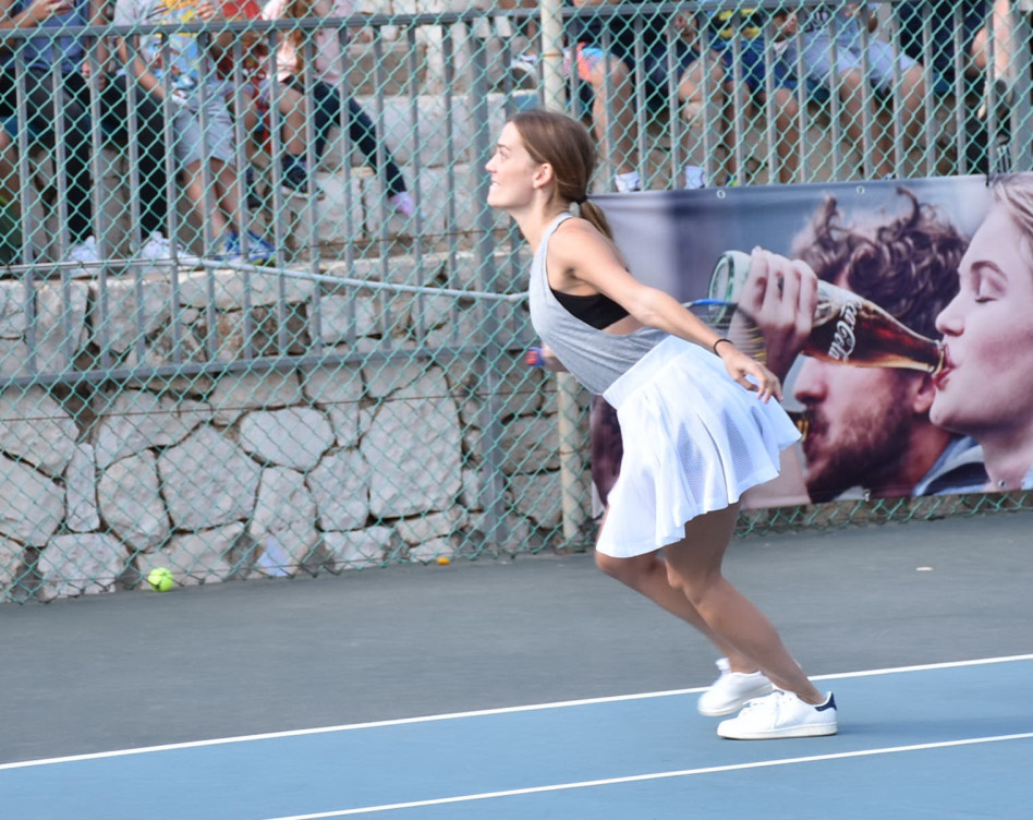 נראה כמו רגע בסרט מצויר. דנה פרידר