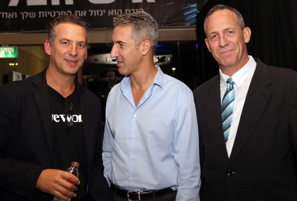 עודד רז, דורי מנור ובנג'י סינגר (צילום: סיון פרג')