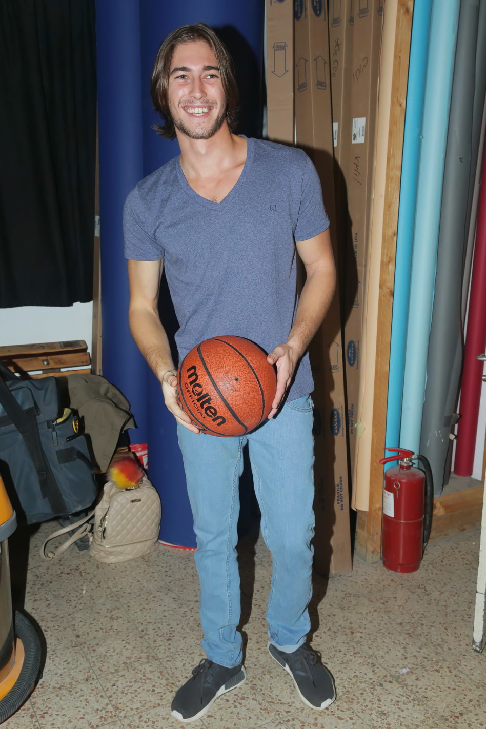 ואולי גם קריירת כדורסל? (צילום:שוקה כהן)