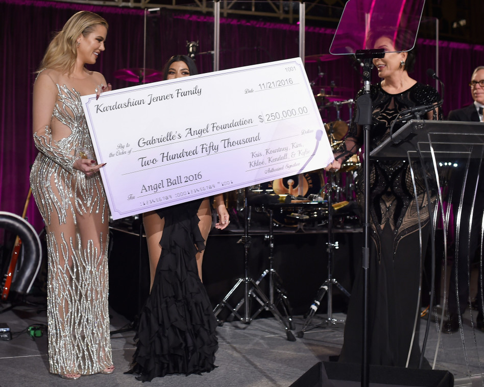 תורמות מכספן. הנשים לבית משפחת קרדישאן