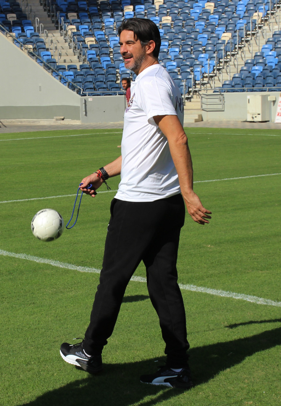 תריץ את הנשים. ג'ובאני רוסו