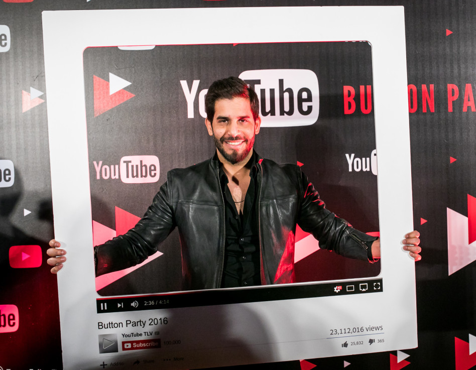 פאר טסי מתחבר אינטרנט