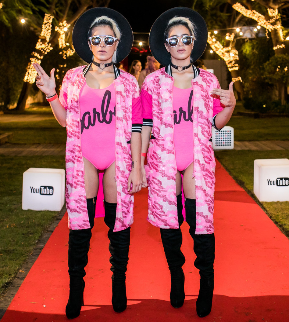 טוב, לפחות הפעם הן לבושות. התאומות מלול