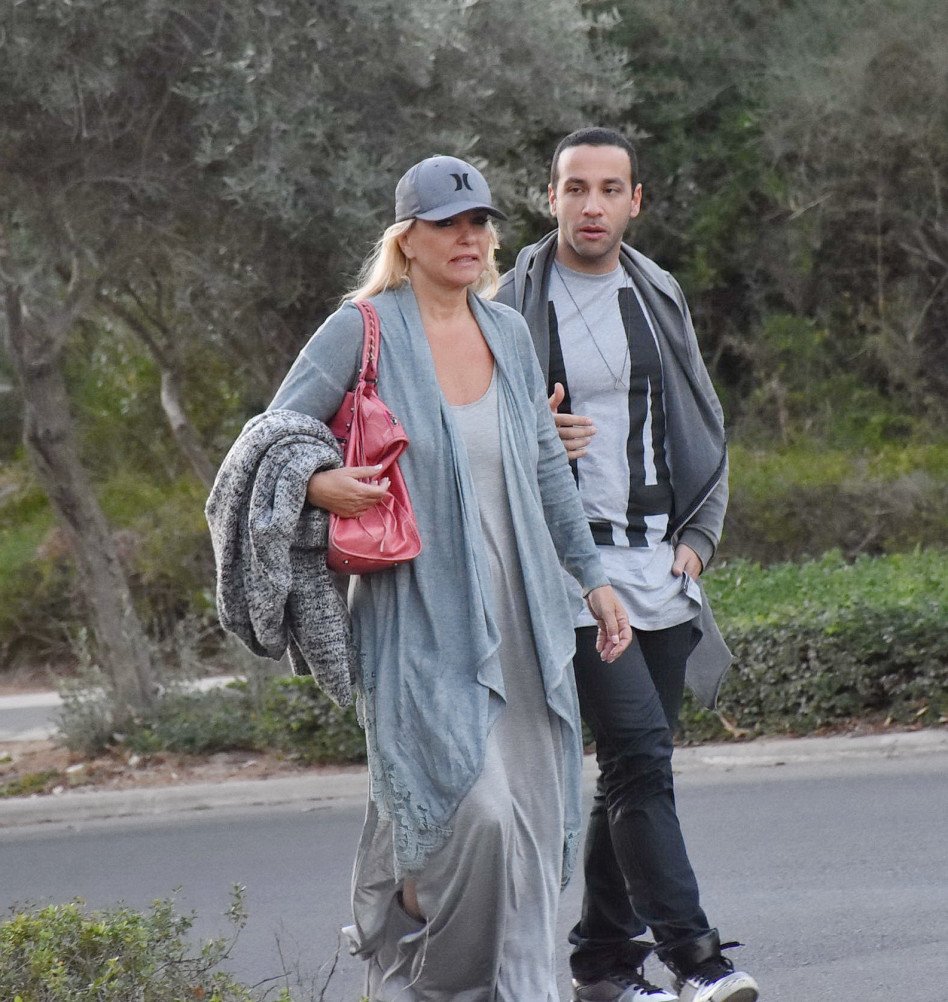 איפה בר? ציפי רפאלי וחבר 