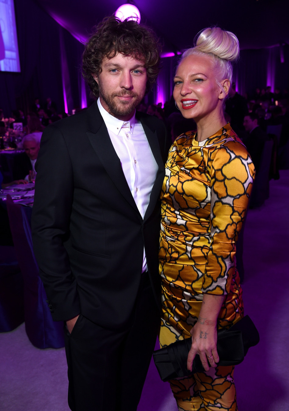 טוב שלא תלתה אותו מהשנדליר