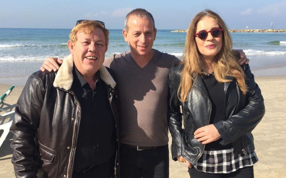 מציצים. ענת עצמון, יפתח קציר וצחי נוי (צילום: צילום מסך פייסבוק)