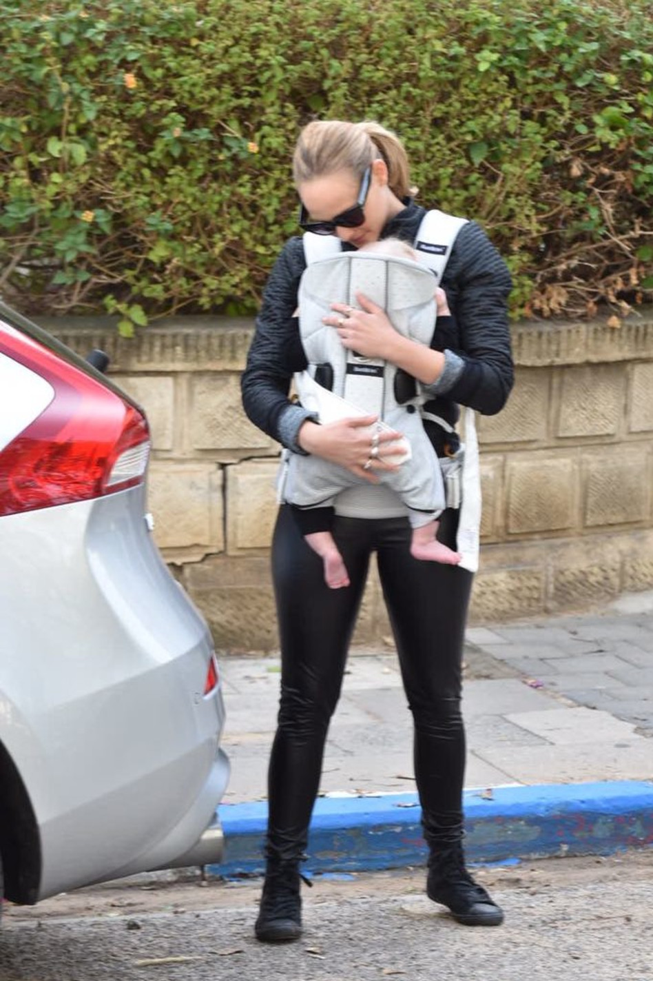 חשבתי על ללכת ברגל אבל קר מדי...רוני דואני