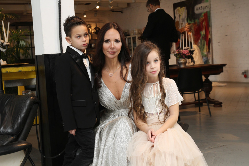 הכל נשאר במשפחה. רוית אסף עם הילדים