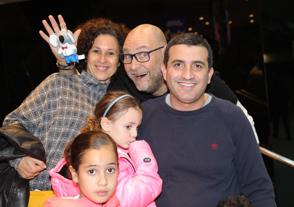 אבי אדרי ובנותיו, צביקה הדר ודורית ישי (צילום: רפי דלויה)