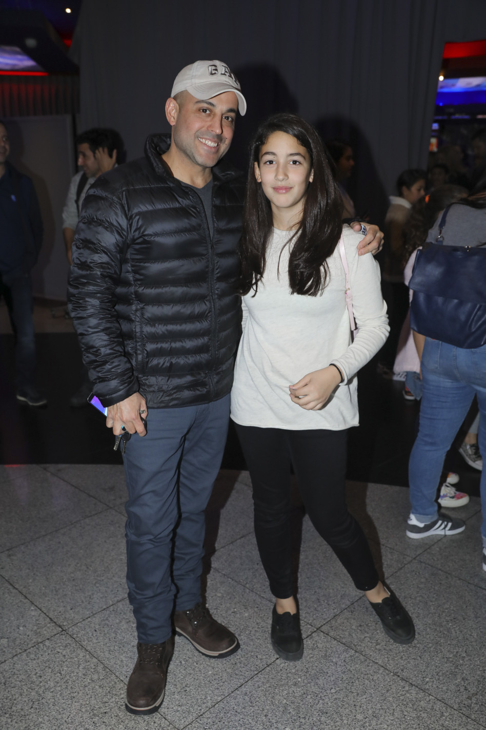 מה הוא מבשל לכם? מאיר אדוני עם בתו (צילום: רפי דלויה)