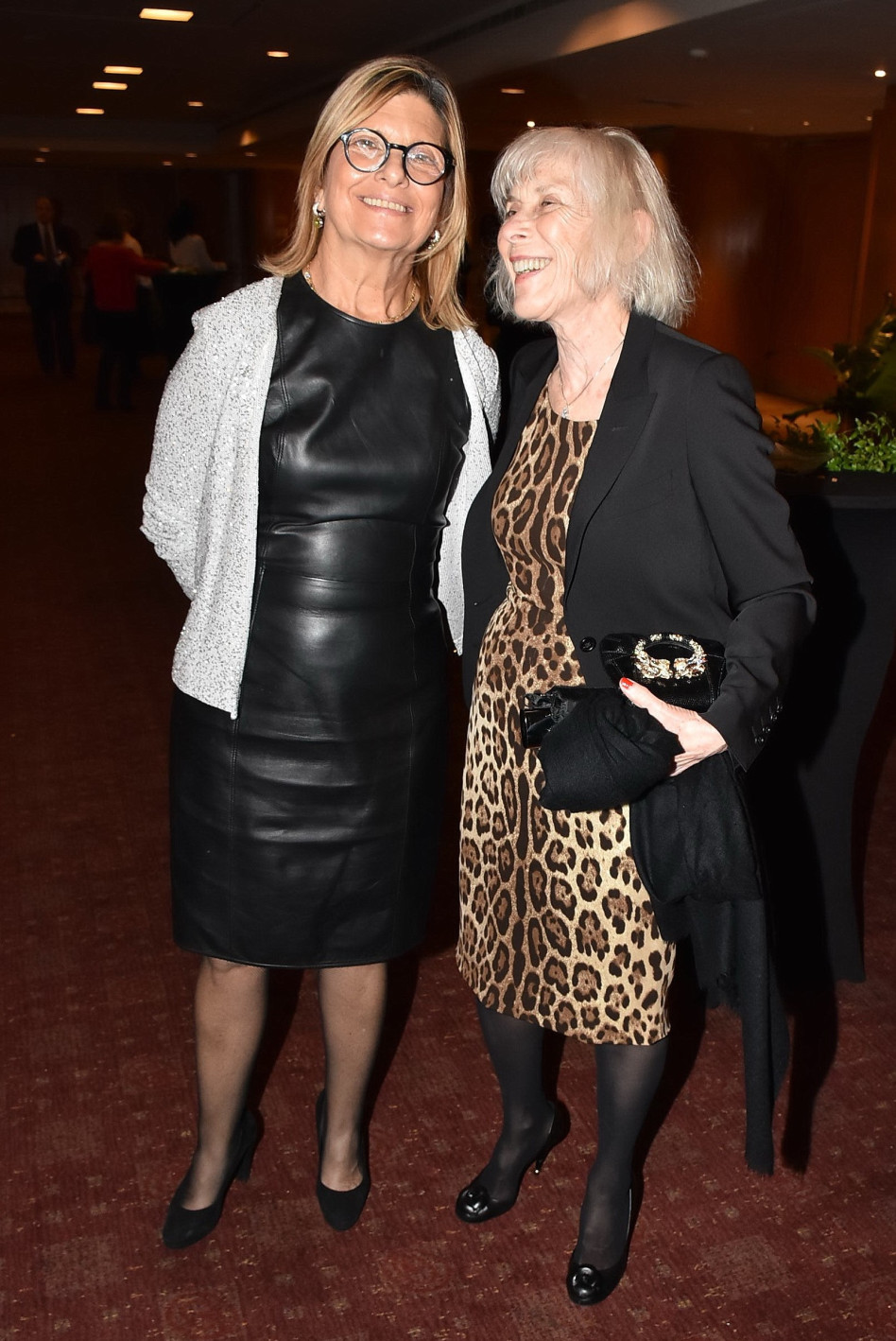 חוה אקירוב ויעל אונגר