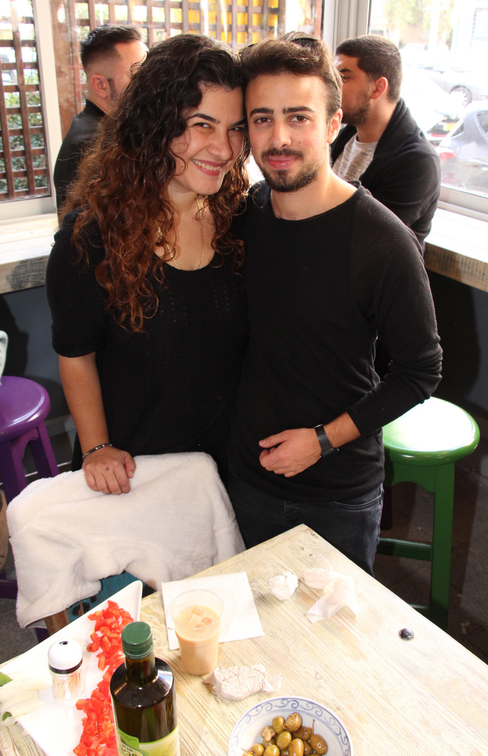 פותחים שולחן. אור סיונוב ומייקל אלרוי