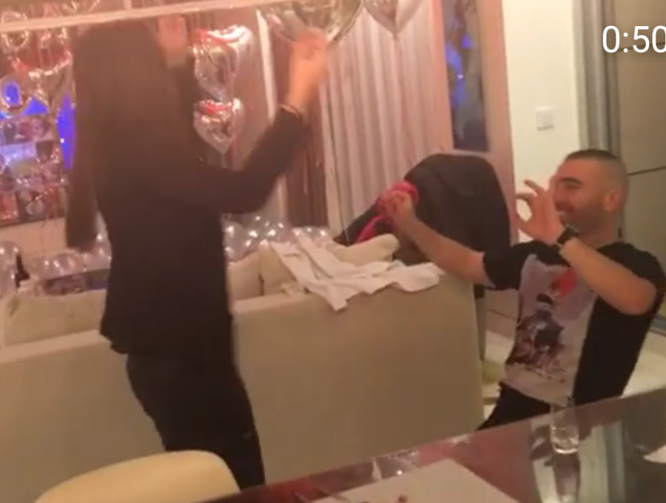 הגיע הרגע? עומר אדם ורומי עפרון