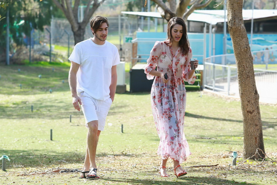 יש לה מישהו אחר שיעביר לה את הזמן. דר זוזובסקי ועומר דרור